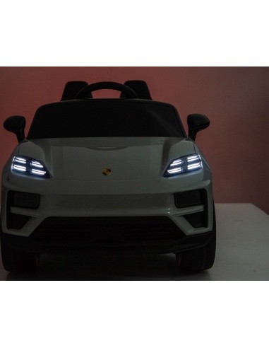 Porsche Macan Pink Vehicle