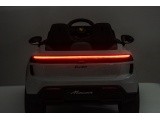 Porsche Macan Pink Vehicle