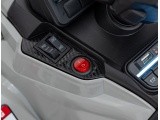 Keturratis Can Am Outlander ATV su valdymo pultu, pilkas